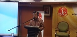 Wakil Presiden ke-12 Jusuf Kalla saat menghadiri diskusi yang diselenggarakan Jenggala Center di Jakarta, Selasa, 3 Desember 2019. (Foto: VOA/Sasmito)