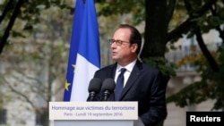French President Francois Hollande delivers a speech during a ceremony for victims of terror attacks in Paris, France, Sept. 19, 2016. 