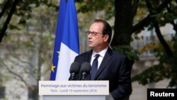 French President Francois Hollande delivers a speech during a ceremony for victims of terror attacks in Paris, France, Sept. 19, 2016. 