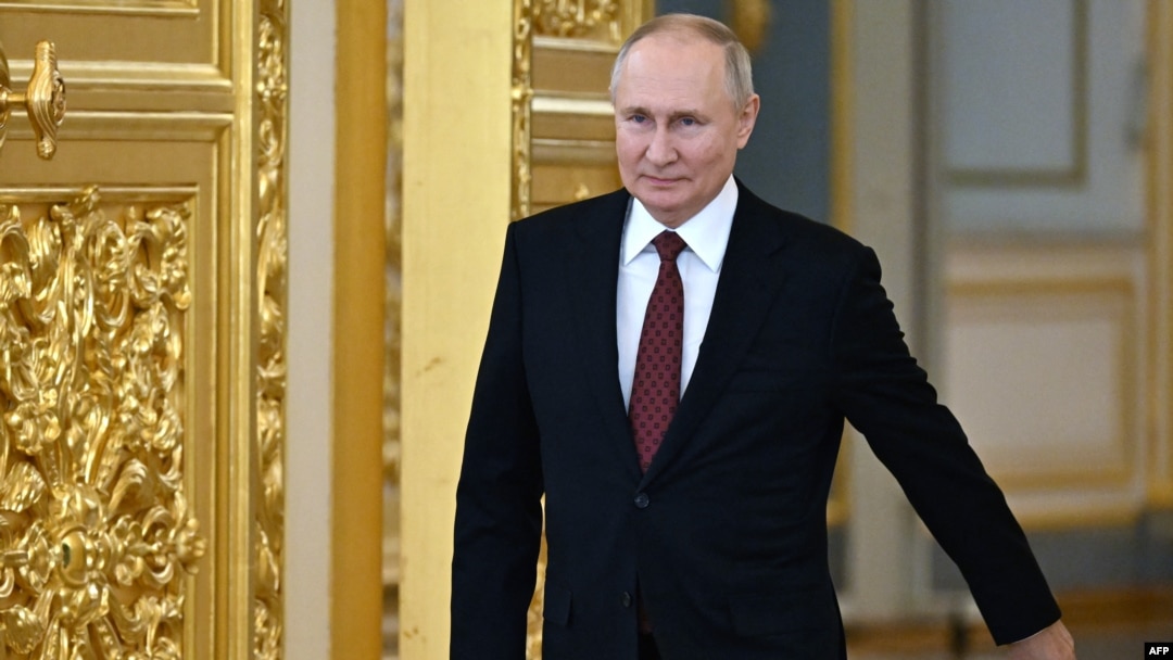 Prezida Vladimir Putin yagiye gake hanze y’igihugu ciwe kuva arungitse inteke muri Ukraine