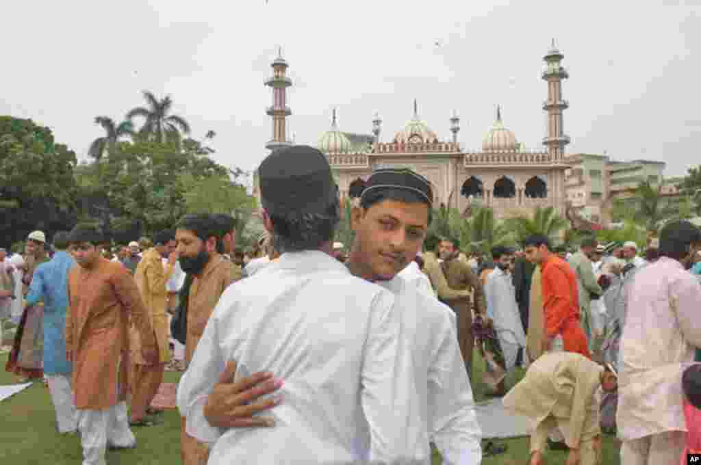 پاکستان میں عید کے اجتماعات