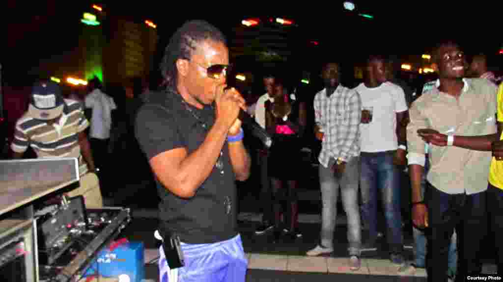 Entertainment at Team Tiki&#39;s &#39;Tiki 3G&#39; event in the Silver Star Tower was a popular Ghanaian rapper, Edem. As usual, some of the proceeds went to charity. (Courtesy Team Tiki)