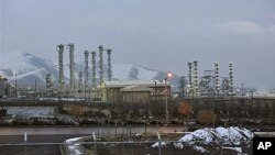 Արակ քաղաքի մոտակայքում գտնվող ծանր ջրի գործարան (արխիվային լուսանկար)
