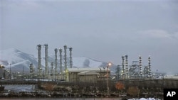 A view of Iran's heavy water nuclear facilities near the central city of Arak, January 15, 2011 (file photo)