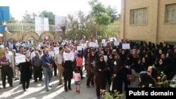 تجمع سکوت معلمان ایرانی - کرمانشاه