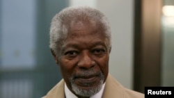코피 아난 전 유엔 사무총장이 18일 향년 80세를 일기로 사망했다.