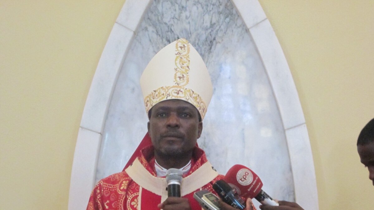 D. Gabriel Mbilingui aconselha Estado angolano a não trocar bilhete de