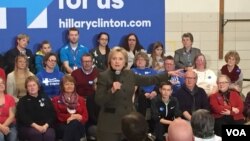 Hillary Clinton supporters at Berg Middle School in Newton IA. (Kane Farabaugh/VOA)