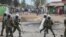 Les forces de l’ordre affrontent des manifestants à Kisumu, Nairobi, Kenya, 12 août 2017. 