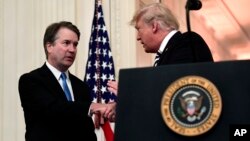 Brett Kavanaugh fue confirmado en octubre del año pasado luego de unas emotivas audiencias en el Senado de EE.UU. sobre una acusación de abuso sexual durante sus años de escuela.