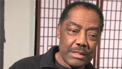 Veteran Actor Gives Back to Community