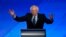 Demokratski predsednički kandidat Berni Sanders govori na demokratskoj predsedničkoj debati na koledžu Sent Anselm u Mančesteru u Nju Hempširu, 7. februara 2020. 