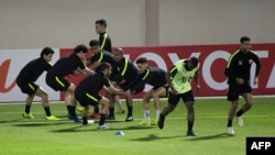 Para pemain timnas sepak bola Qatar berlatih menjelang laga final Piala Asia melawan Jepang di Abu Dhabi, 31 Januari 2019. 
