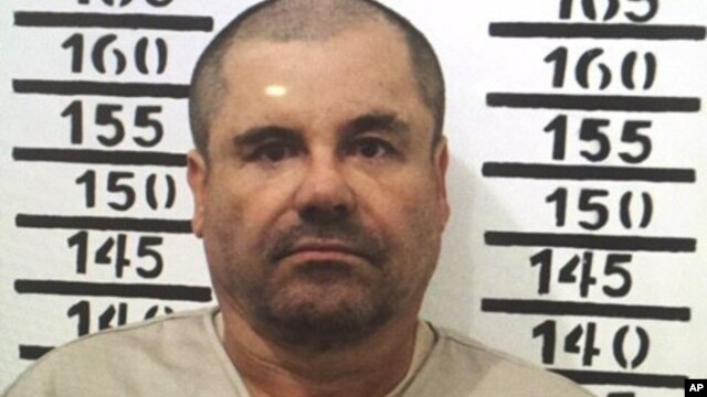 El Chapo es vigilado estrechamente lasx 24 horas del día, con cámaras y perros