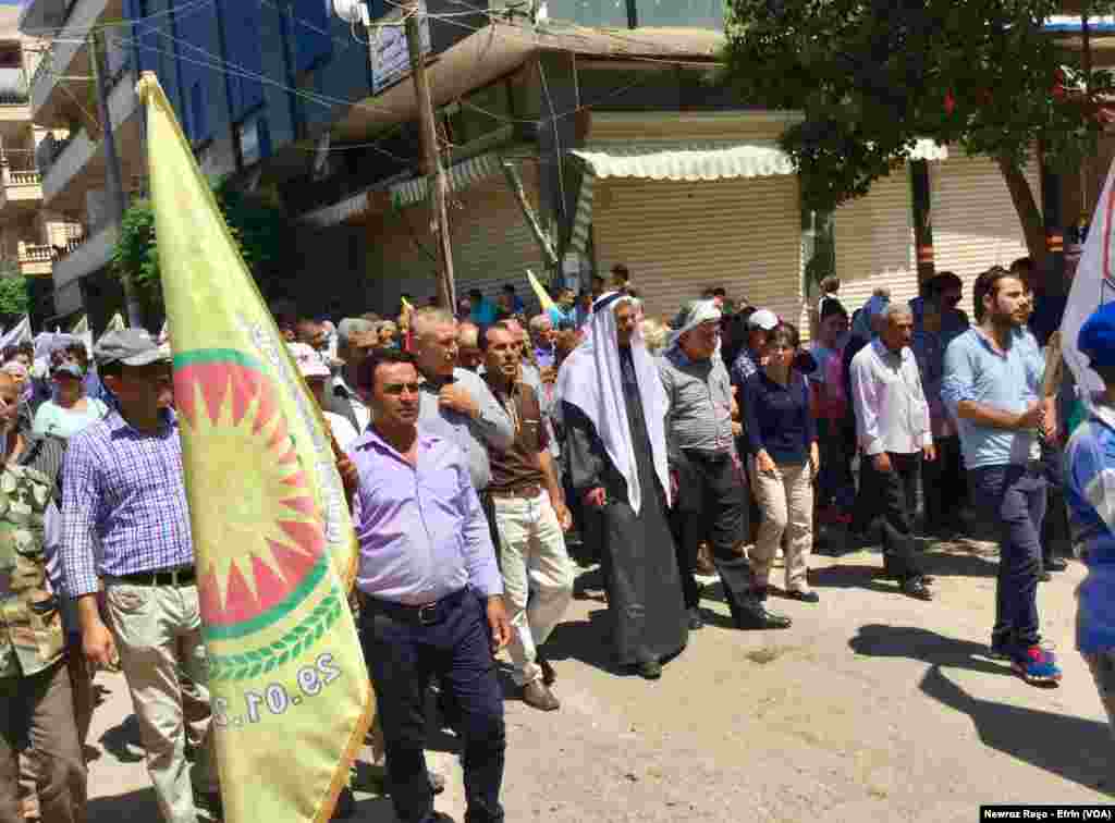 Xwepêşandana Gelê Efrînê li Dij Bombebarana Berdewam ya Artêşa Tirkiyê Û Grûbên Çekdar