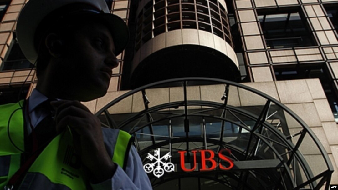 Banyak warga kaya AS menghindari pajak dengan menyimpan kekayaannya di bank-bank Swiss, termasuk bank UBS (foto: dok). 