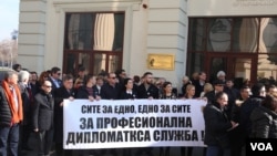 Macedonian diplomats strike 1