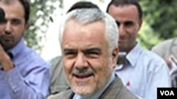 Wakil Presiden Iran, Mohammad Reza Rahimi mengizinkan dibukanya kembali aliran bahan bakar ke Afghanistan.