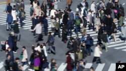 The world's population may top out at roughly 9.7 billion around 2064,according to a new study.