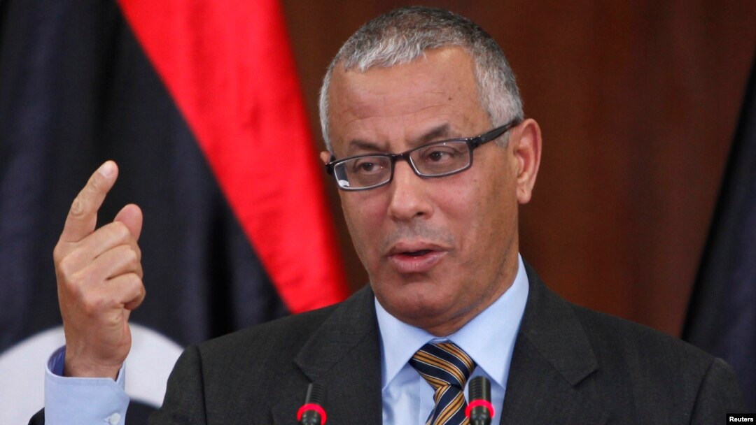 PM Libya Ali Zeidan dalam konferensi pers di Tripoli (foto: dok). Kelompok Islamis Libya mencurigai keterlibatan Zeidan dalam penangkapan warga Libya oleh pasukan khusus AS. 
