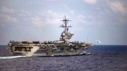امریکہ کے بحری بیڑے 'روزویلٹ' کے کپتان نے محکمۂ دفاع پینٹاگون کو لکھے گئے ایک خط میں تشویش کا اظہار کیا ہے۔ (فائل فوٹو)