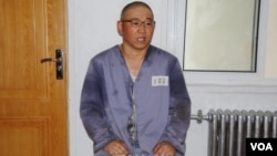 Kenneth Bae being interviewed by Japanese pro-North Korea newspaper Choson Sinbo at North Korean labor camp, June 26, 2013.