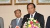 រូប​ឯកសារ៖ លោក ​ប្រាក់ សុខុន រដ្ឋមន្រ្តី​​​​ក្រសួង​ការបរទេសនិង​សហប្រតិបត្តិការ​អន្តរជាតិ​កម្ពុជា​ថ្លែង​​ទៅកាន់​អ្នក​សារព័ត៌មាន​នៅ​ក្នុង​ជំនួបទ្វេភាគី​​ជាមួយ​រដ្ឋមន្រ្តីក្រសួង​ការបរទេស​នៃ​សាធារណៈ​រដ្ឋ​ប្រជាមានិត​ចិនលោក ​វ៉ាង យី នៅថ្ងៃ​សុក្រទី២២ ​ខែ​មេសា​ ឆ្នាំ​២០១៦។ (ឡេង ឡែន/VOA )