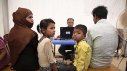ဘင်္ဂလားဒေ့ရှ်ရောက် ရိုဟင်ဂျာဒုက္ခသည်တွေအနက် ၂ သိန်းခွဲကို ကုလအသိအမှတ်ပြုကပ်ပြားထုတ်ပေးပြီ
