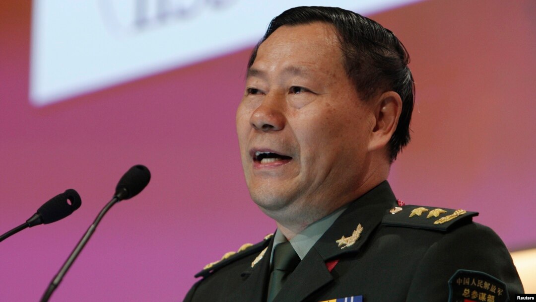 Letnan Jenderal Qi Jianguo, wakil kepala Tentara Pembebasan Rakyat berbicara dalam forum di Singapura (2/6). 