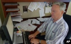 和平队驻卢旺达领队约翰·雷迪