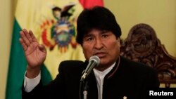 Evo Morales advirtió a Obama que se disculpe o que se atenga a las consecuencias en la Cumbre de las Américas.