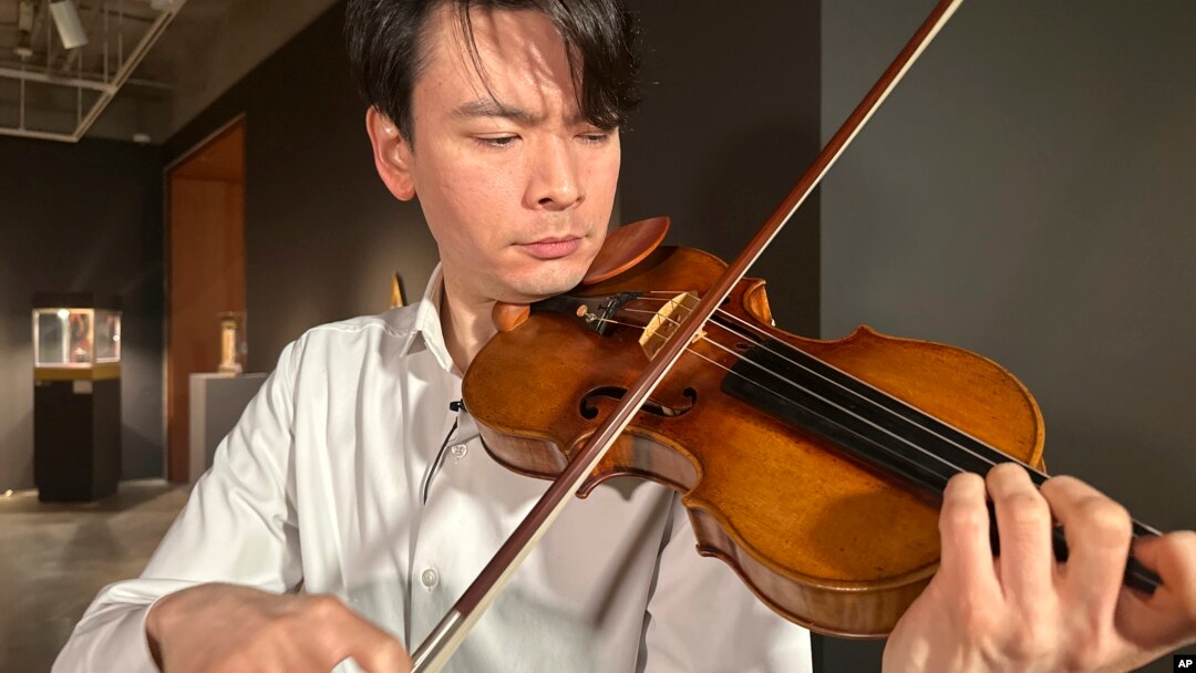 Violinist Stefan Jackiw plays the 1714 Joachim-Ma Stradivarius at Sotheby's auction house in New York on Feb. 3, 2025, where it is expected to sell for $12 million to $18 million this week. 