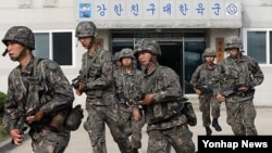 지난달 25일 경기도 연천군 미산면에서 훈련에 참가한 육군 장병들. (자료사진)