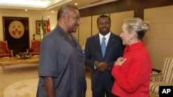 Državna sekretarka Hilari Klinton u poseti Africi