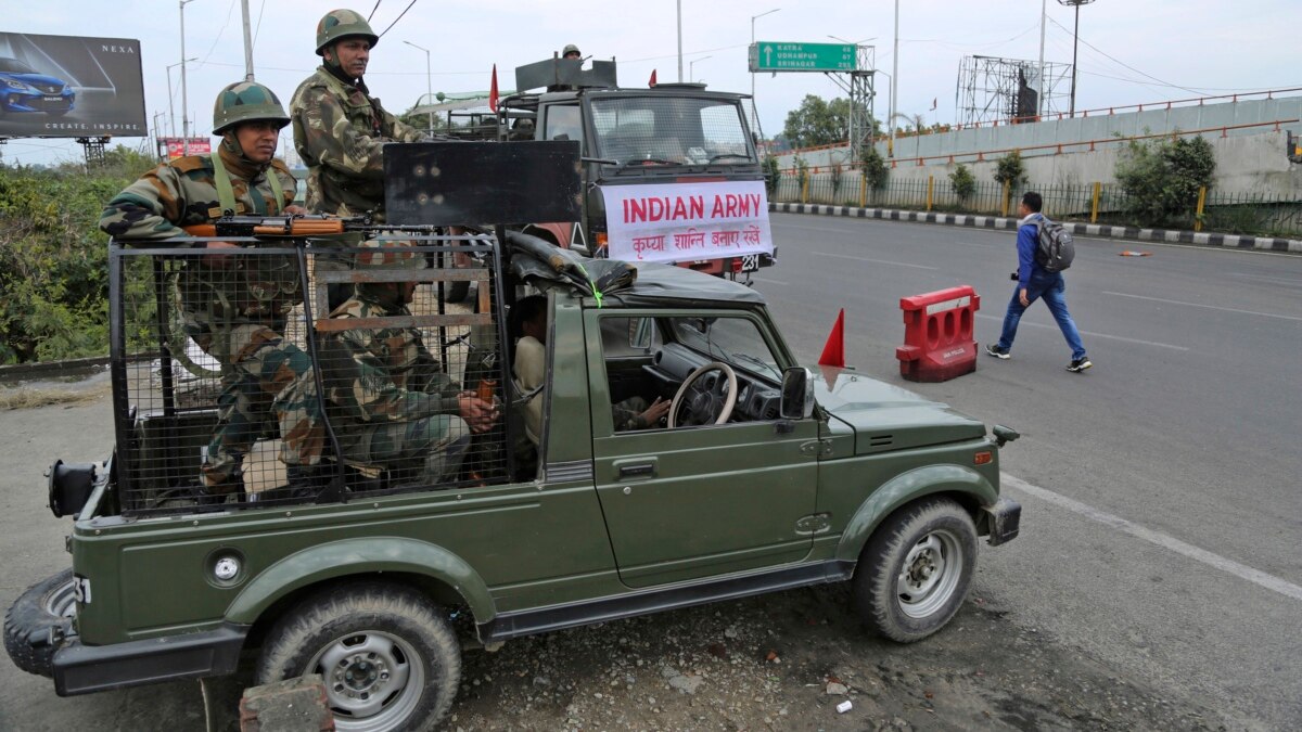 4 Soldiers, 2 Militants Killed In Kashmir Violence