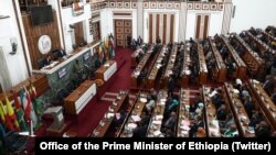 “ብሓድነት ኢትዮጵያ ንዝመጸና ብብርዒ ዘይኮነ ክላሽን ሒዝና’ውን ክንዋጋእ ኢና” ቀ/ሚ ኣብይ ኣሕመድ