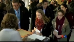 2015-12-20 美國之音視頻新聞: 西班牙選民星期日投票選舉國會