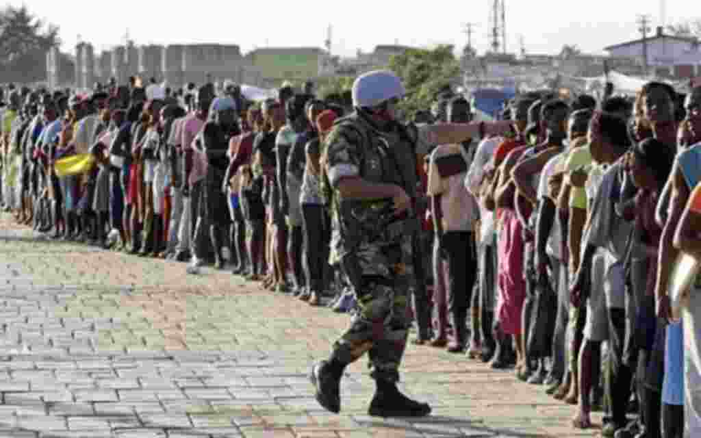 Por irregularidades en el proceso, supervisores internacionales de la OEA recomiendan la eliminación del candidato del gobierno para la segunda vuelta.