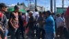 Un acuerdo para el otorgamiento de asilo a salvadoreños y hondureños en Guatemala -deportados de EE.UU.- está en fase de avance. Foto: Eugenia Sagastume/VOA.