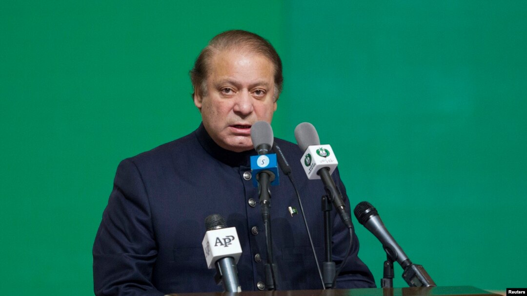 Pakistani Prime Minister Nawaz Sharif speaks at an Independence Day ceremony on Aug. 14, 2013.