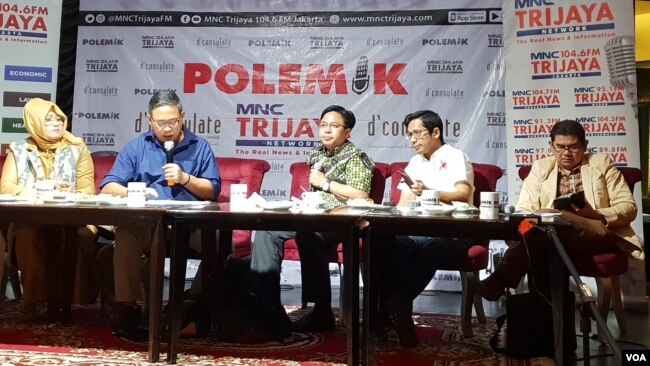 Diskusi di Jakarta, Sabtu (14/7) membahas pemilihan Ketua Umum Partai Golkar. (VOA/Fathiyah)