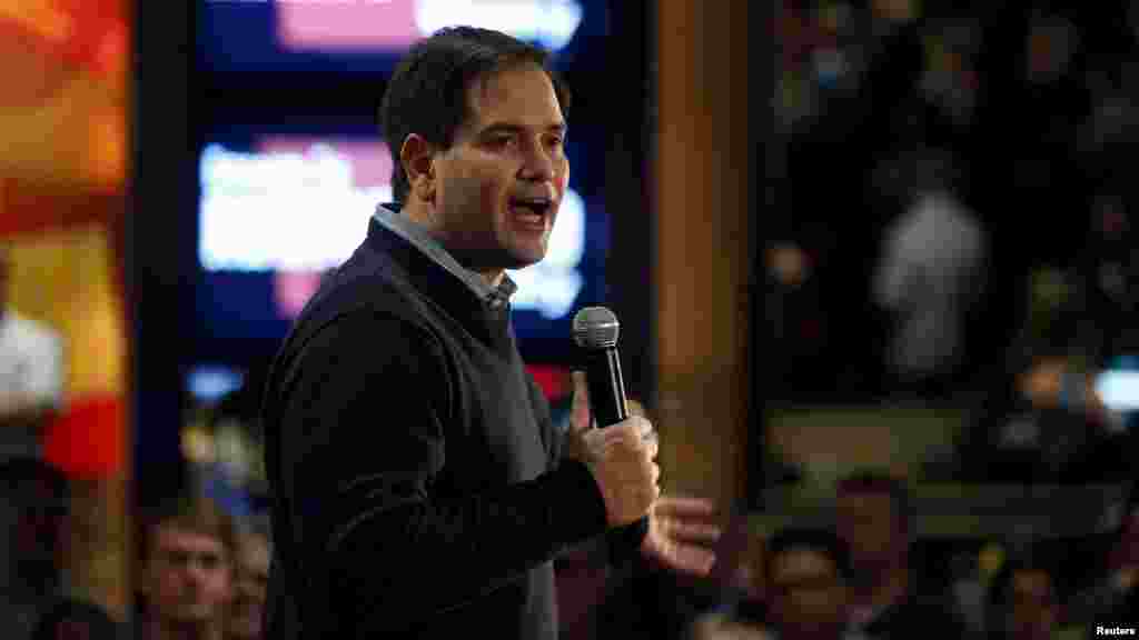 Republican presidential candidate Sen. Marco Rubio (R-FL) speaks at a campaign rally at Wellman's Pub and Rooftop in West Des Moines, Iowa, Jan. 27, 2016. 