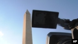 ภารกิจเสี่ยงตายของทีมสำรวจความเสียหายอนุสาวรีย์จอร์จ วอชิงตันใช้เชือกโรยตัวทำงานบนความสูง 169 เมตรเกือบเทียบเท่าตึก 50 ชั้น