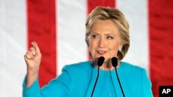 Ứng cử viên tổng thống bên Đảng Dân chủ Hillary Clinton.