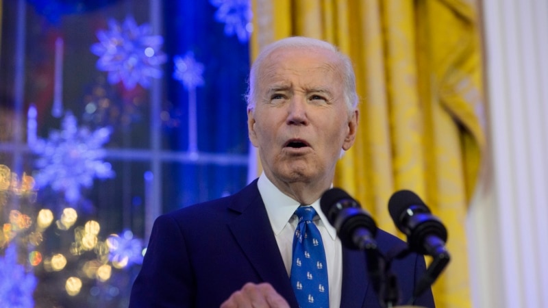 Biden gives life in prison to 37 of 40 federal death row inmates so Trump can’t have them executed