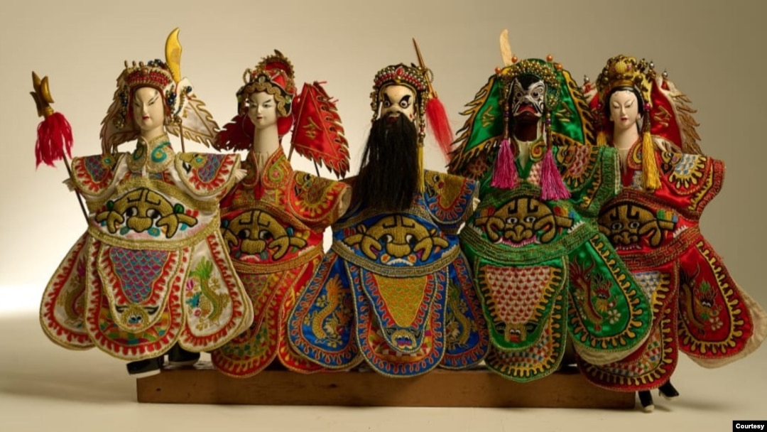 Berbagai tokoh dalam wayang potehi. (Foto: courtesy) 