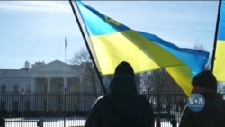 Українська громада США закликає адміністрацію Байдена вже зараз посилити санкції проти Кремля та озброїти Україну. Відео