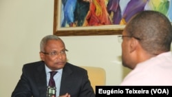 José Maria Neves, primeiro-ministro de Cabo Verde, e Eugénio Teixeira, correspondente da VOA