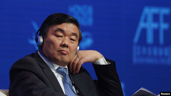 中国国家开发银行原党委书记、董事长胡怀邦2018年1月15日在香港出席亚洲金融论坛。