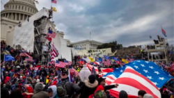 Kerusuhan di Gedung Capitol yang dilakukan oleh para pendukung Donald Trump, 6 Januari 2021 (foto: dok). 